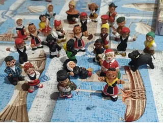 Figuras antiguas de posguerra (años 40–50) – Barro