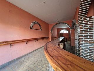 Local comercial en venta en Tanos en Torrelavega