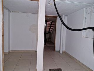 Local comercial en venta en Tanos en Torrelavega