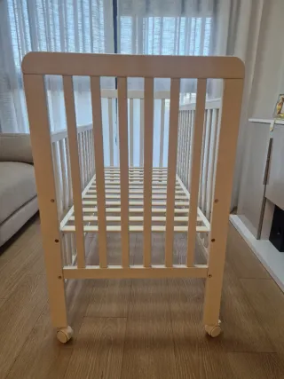 Culla in legno bianco