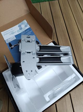 Tronje AR210 - Soporte de Pared para monitores de 15 a 24 Pulgadas o Mayores hasta máx. 12 kg, inclinable, Extensible Vesa 75/100