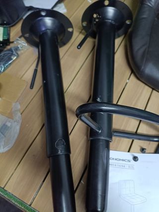 SONGMICS Taburete de Bar, Juego de 2, Sillas de Cocina con Marco de Metal Estable y Cubierta de Cuero Sintético, Reposapiés, Altura de Asiento Ajustable, Fácil Montaje, Vintage