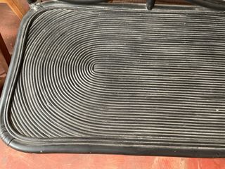 Banco de ratán negro con respaldo circular