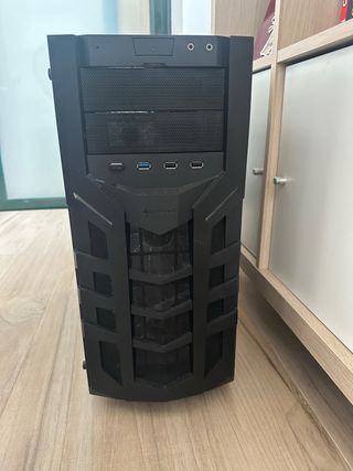 Caja PC Gamer Negra