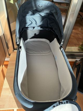 Carrito Joolz Hub2 con capazo y silla