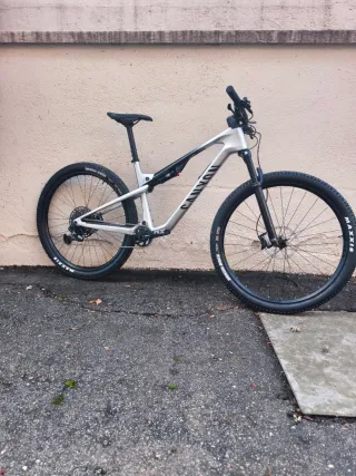 Bici da Montagna Canyon Lux Trail 2024