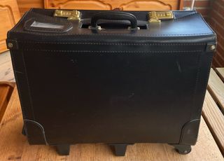 Maletín de Vuelo Cuero Negro 8mm Nuevo