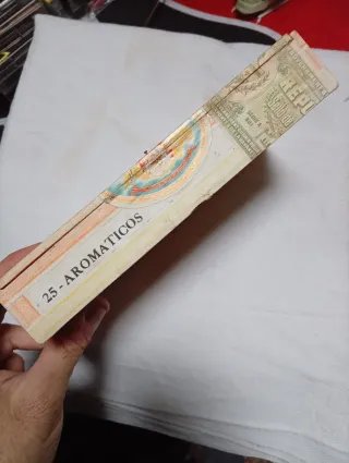 Caja antigua H. Upmann Fábrica de Tabacos Cuba