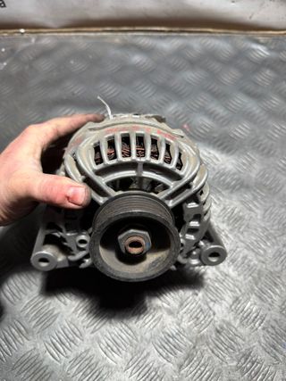 Alternador Audi A4 Avant 2003