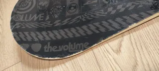 Tabla Snowboard Nitro Volume con Fijaciones