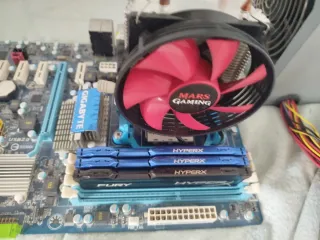 Placa Base Gigabyte