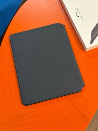 Teclado Magic Keyboard iPad Apple Negro