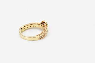 Solitario De Oro De 18K Con Diamantes.. Ref: 072-01-00092