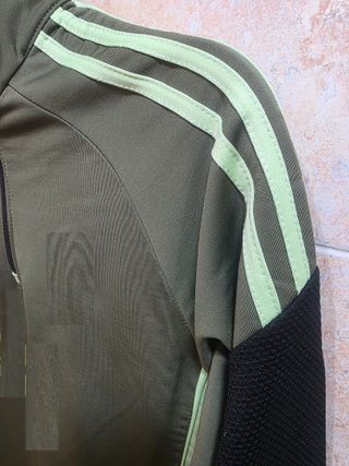 CAMISETA DEPORTE - FÚTBOL - NUEVA