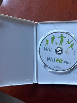 Gioco Wii Fit Plus Nintendo