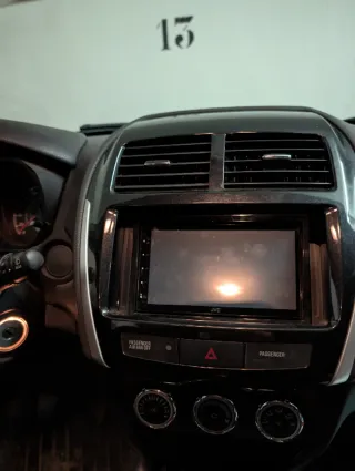 Pantalla radio C4 Aircross / Mitsubishi ASX con mo