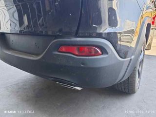 68232314ad paragolpes trasero jeep cherokee 217185