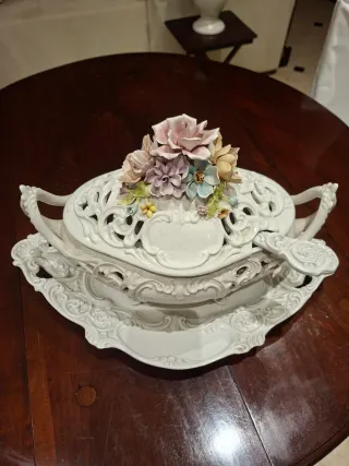 Sopera Capo di Monti Floral