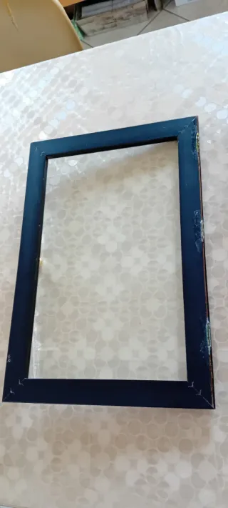 Vetrinetta in radica con ripiani in vetro