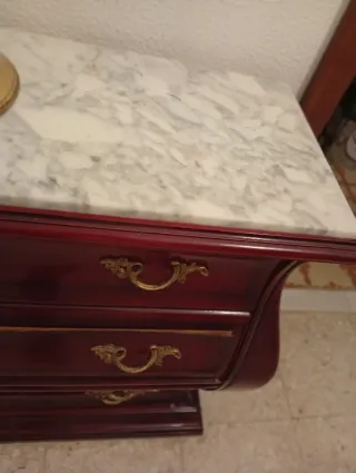 Cómoda antigua 4 cajones madera y mármol