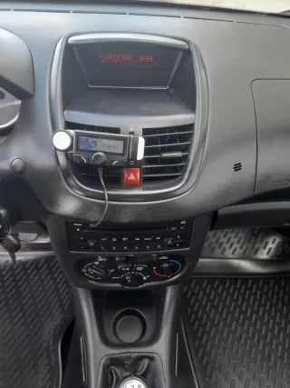 Peugeot 206+ comercial año 2010 solo 69.000kms!!