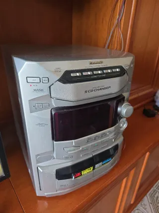 Sistema de Sonido Panasonic CD Changer