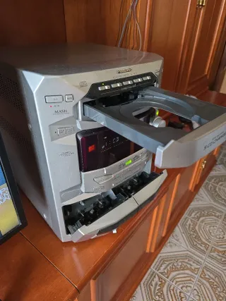 Sistema de Sonido Panasonic CD Changer