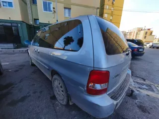 KIA Carnival 2002