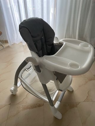 Trona para bebé CAM gris y blanca