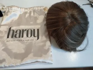 Prótesis capilar parcial mujer chica castaño claro