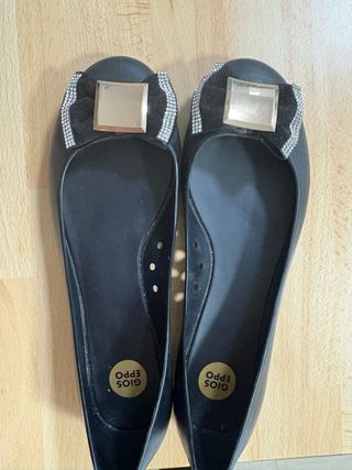 Bailarinas GIOS EPPO negras con detalle dorado