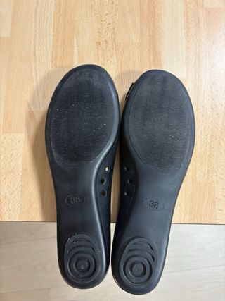 Bailarinas GIOS EPPO negras con detalle dorado