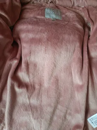 Plumífero niña capucha desmontable y con cinturón