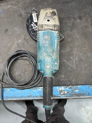 Amoladora Makita GA9050