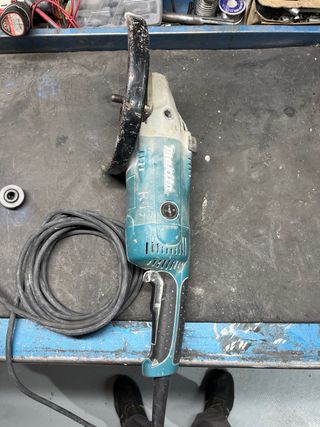 Amoladora Makita GA9050