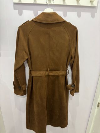 Gabardina Stradivarius Marrón Talla XS