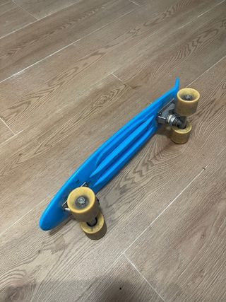 Skate azul tipo Penny Board
