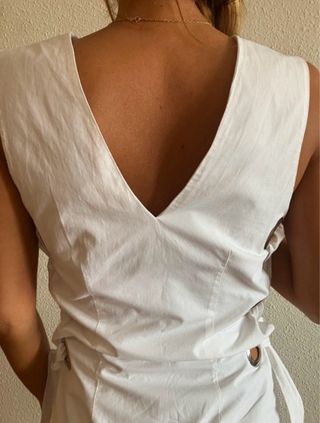 Blusa blanca algodón con ojales