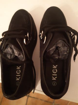 Zapatos Kick negros cordones talla 42