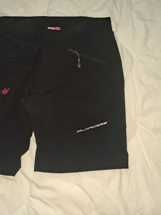 Pantalones cortos Wildroses negros