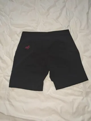 Pantalones cortos Wildroses negros
