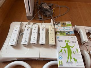 Console Nintendo Wii + Giochi e Accessori