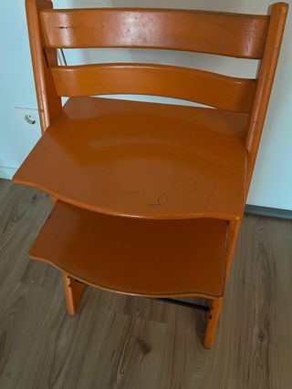 Trona evolutiva naranja