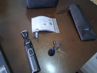 Máquinas cortapelo Philips y Remington