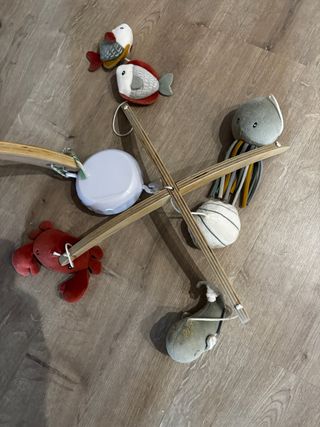 Mobile marino per culla con peluches