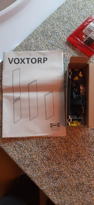 Armarios Metod Ikea Blanco y madera.