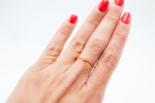 Solitario De Oro De 18K.. Ref: 007-01-00476