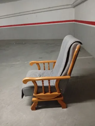 2 Poltrone a Dondolo in Tessuto e Legno