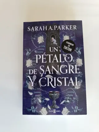 Un pétalo de sangre y cristal / To Bleed a Crys...
