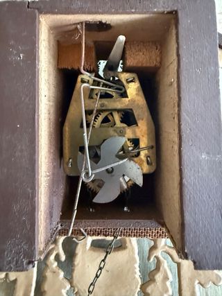 Reloj de cuco decorativo